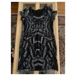 H&M black and white patterned body con dress szL